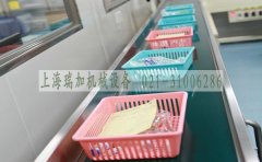 门诊输液传送带 主要是以链板输送机、皮带输送机、滚筒输送机为主要传送设备，根据场地需求，可以设计直线、转弯、爬